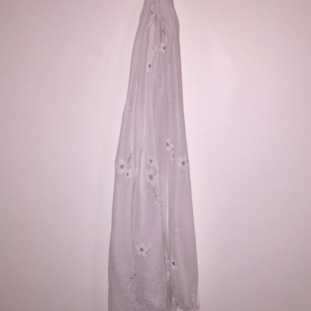 White flower patterned scarf